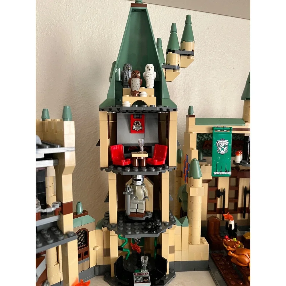LEGO Harry Potter Hogwarts Castle 4842 Building Set with Minifigures 4th Edition